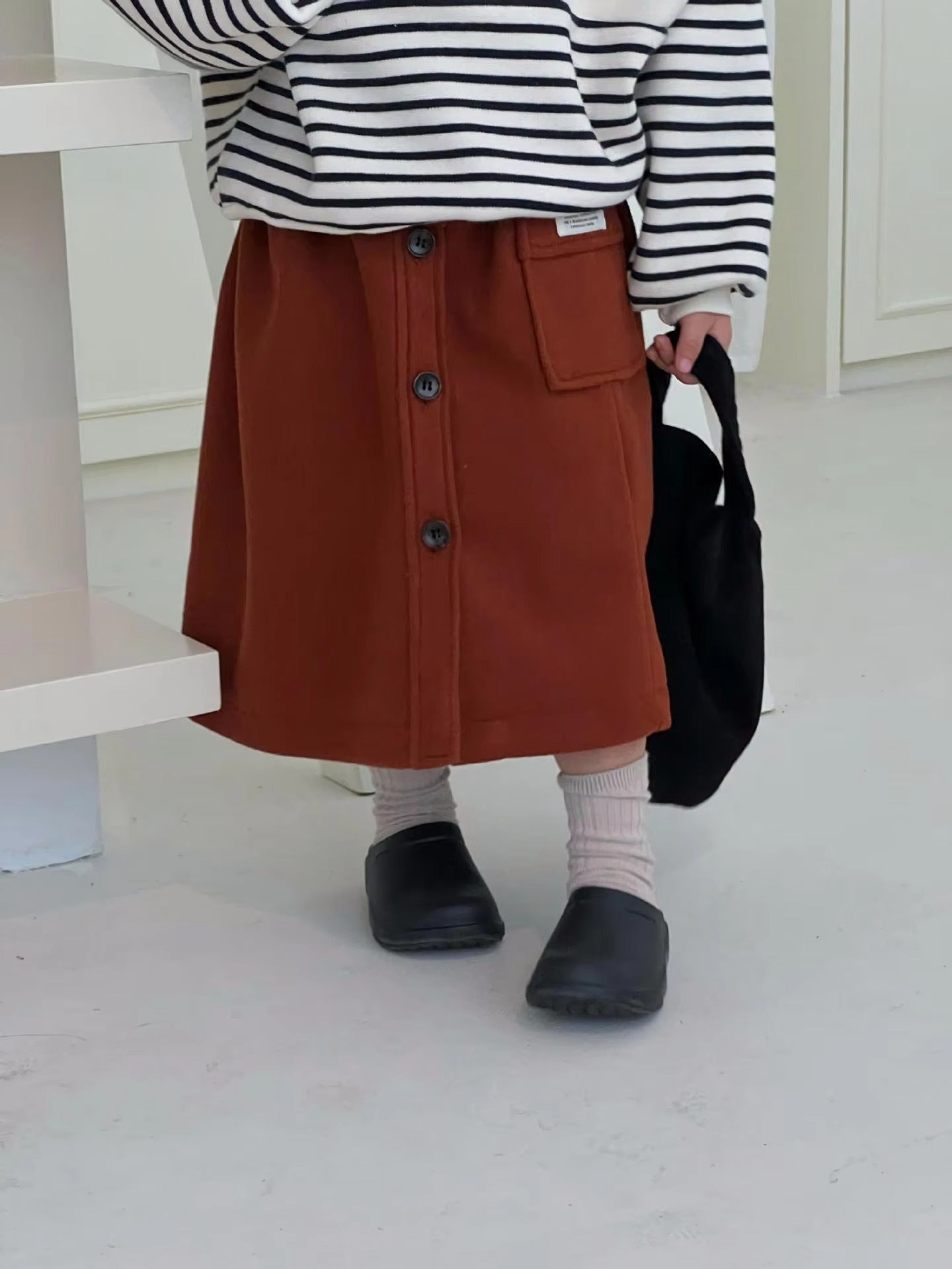 2023 Winter Girls' Solid Woolen Dress – Japanese Retro, Versatile (Half Skirt Design)